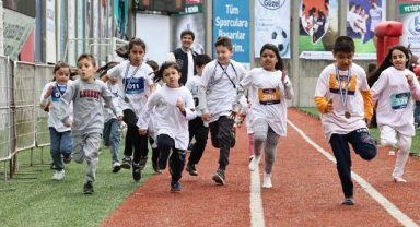 Bağcılar'da Çocuk Maratonu düzenlendi