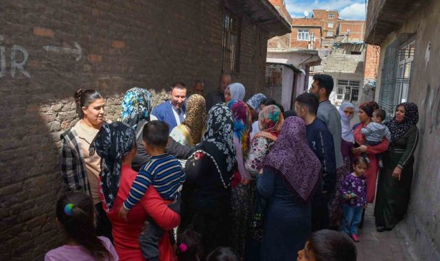 Bağlar Belediye Başkanı Beyoğlu, vatandaşlarla bir araya gelmeye devam ediyor