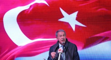 Bakan Akar: Suriye'nin kuzeyinde dün akşam 8 terörist etkisiz hale getirildi