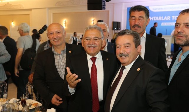 Bakan Akar ve Başkan Büyükkılıç muhtarlarla görüştü