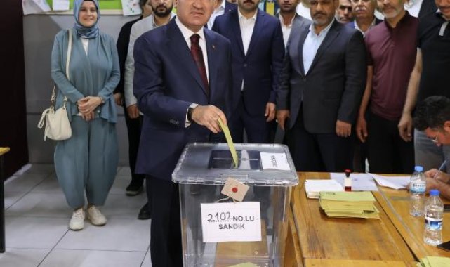 Bakan Bozdağ'ın oy kullandığı sandıktan Erdoğan çıktı