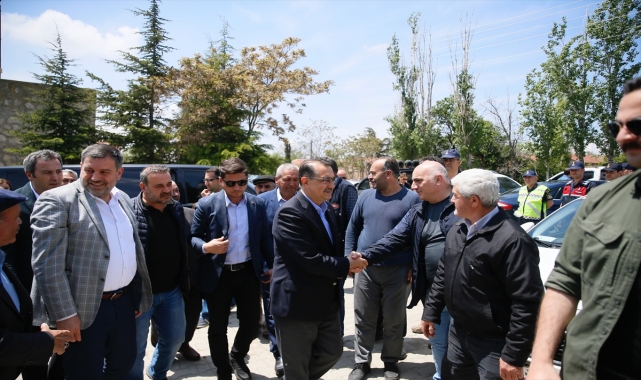Bakan Dönmez, Eskişehir'de vatandaşlara hitap etti:
