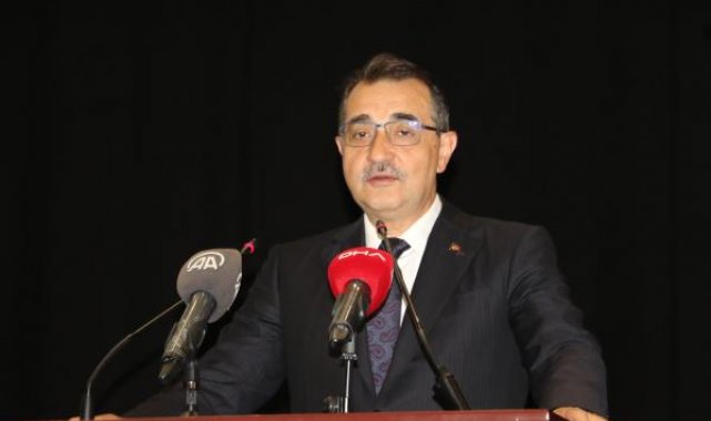 Bakan Dönmez: Güneş enerjisinde 10 yılda 10 bin megavata ulaştık