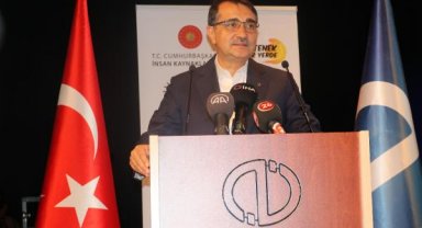 Bakan Dönmez: Güneş panelleri üretiminde dünyada üçüncü sıraya geldik