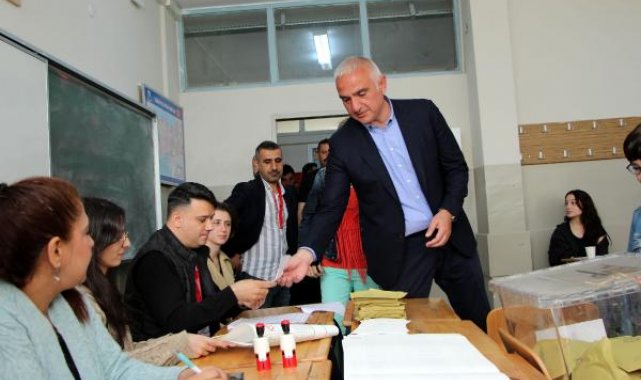 Bakan Ersoy oyunu kullandı