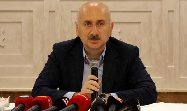 Bakan Karaismailoğlu: Türkiye'yi karıştırmaya aday olmuş bir rakiple mücadele ediyoruz