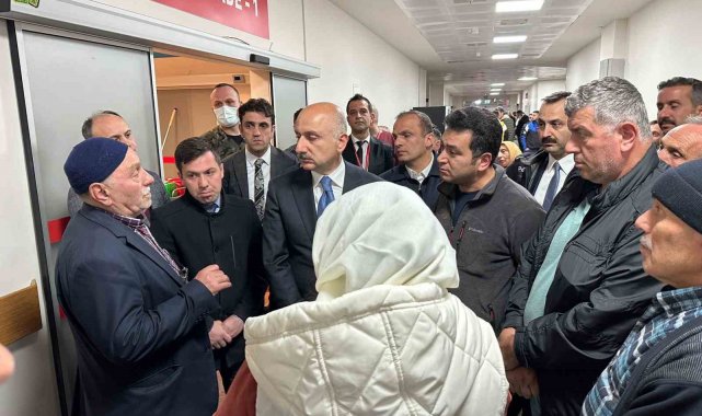 Bakan Karaismailoğlu'ndan belediye otobüsü kazasında yaralanan şahıslara "Geçmiş olsun" ziyareti
