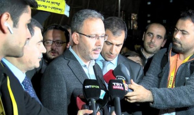 Bakan Kasapoğlu: Galatasaray camiasını gönülden tebrik ediyorum