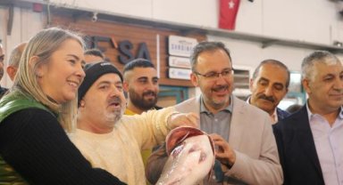 Bakan Kasapoğlu, İzmir Balık Hali'ni ziyaret etti