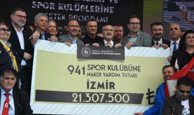Bakan Kasapoğlu: İzmir'den tüm Türkiye'ye yayılan spor şöleni var