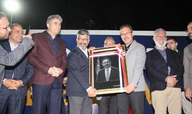 Bakan Kasapoğlu Selendi ve Kula ilçelerinde vatandaşlara hitap etti
