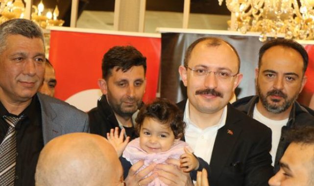 Bakan Muş: Bir tarafta 7'li koalisyon, bir tarafta Recep Tayyip Erdoğan var