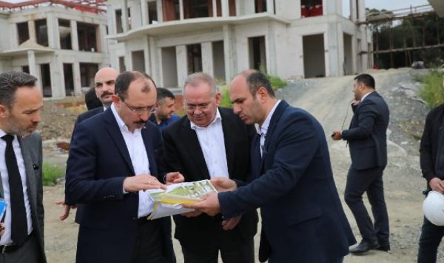 Bakan Muş'tan Samsun'da kitap kafe ve kütüphane inşaatında inceleme