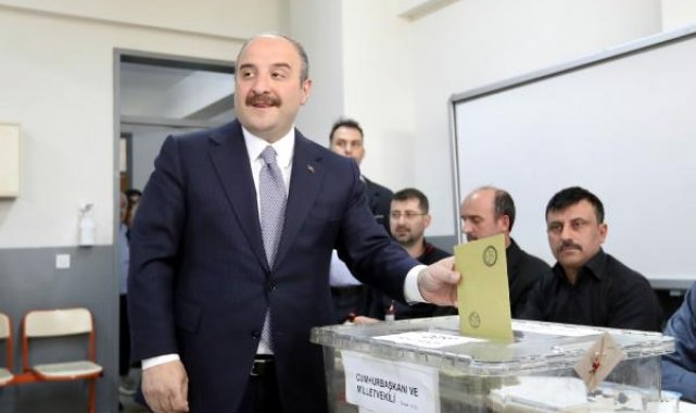 Bakan Varank: Bundan sonra söz milletin
