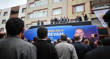 Bakan Varank: O zamanlar terörü temizleseydiniz de bu petrolü siz bulsaydınız