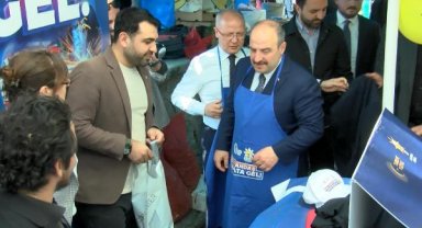 Bakan Varank: PKK'nın, FETÖ'nün temsilcileriyle pazarlık yapıyorlar