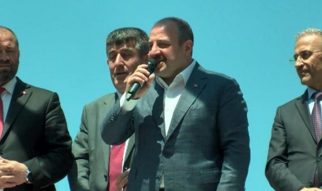 Bakan Varank: Siyasette şiddet olmaz ama siz de ikiyüzlülüğü bırakın