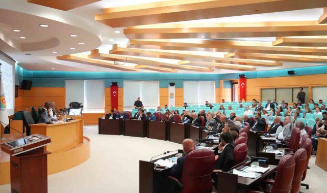 Başkan Bozdoğan: "Tarsusluların düşüncesini siyasi düşüncelerimizin üstünde gördük"