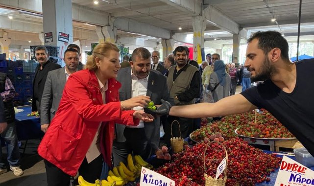 Başkan Hürriyet: "Pazarcı esnafı emeğin, alın terinin sembolüdür"