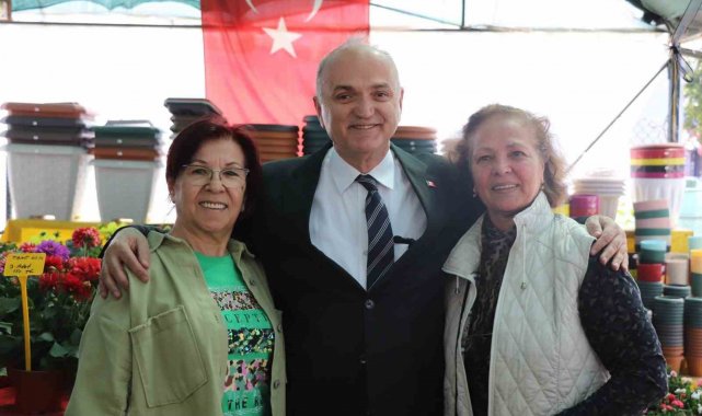 Başkan Özlü esnaf ziyaretinde halkla buluştu