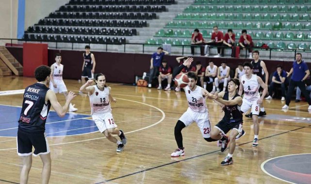 Basketbolun kalbi Denizli'de atıyor