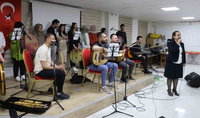Batman'da depremzedelere konser