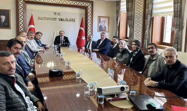 Bayburt'ta kurulacak sünger fabrikasında imzalar atıldı
