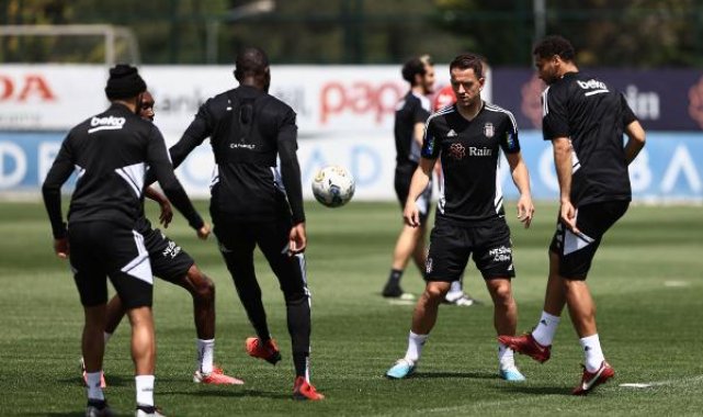 Beşiktaş, kondisyon ve taktik çalıştı
