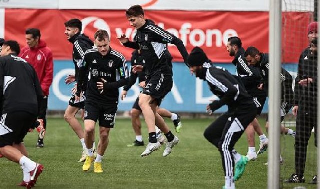 Beşiktaş'ta Sabah FC maçının hazırlıkları sürüyor
