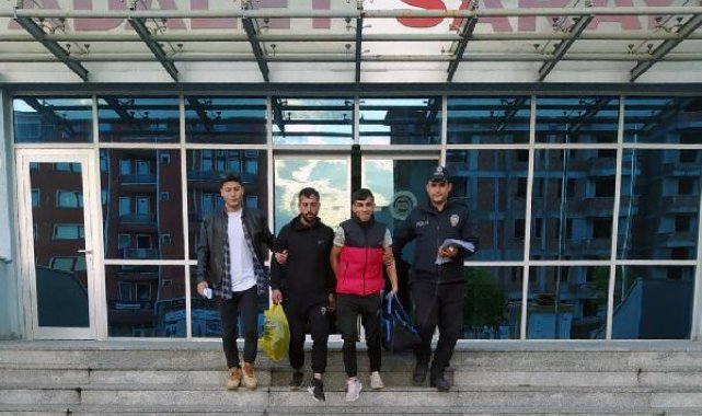 Bıçak çektikleri kişinin parasını gasbeden 2 şüpheli, tutuklandı
