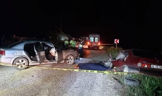 Bilecik'te otomobiller kafa kafaya çarpıştı: 1 ölü