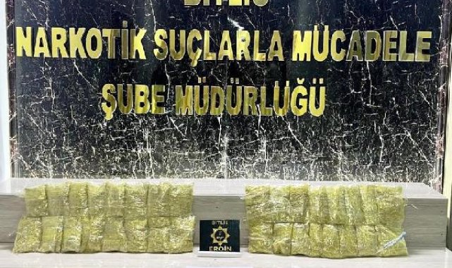 Bitlis'te, otobüste yapılan aramada 2 kadın yolcunun üzerinde 10 kilo eroin ele geçirildi