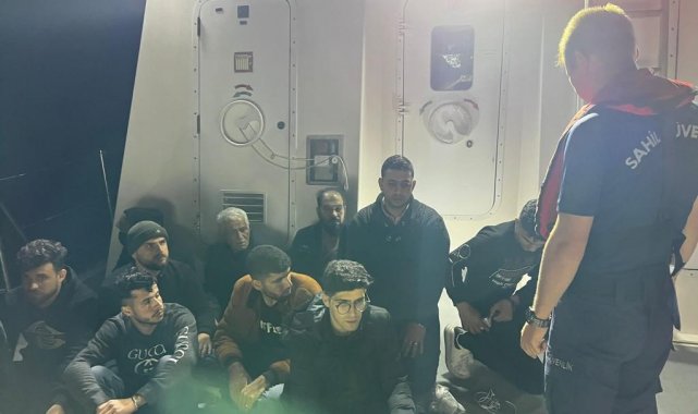 Bodrum'da 20 düzensiz göçmen kurtarıldı, 11'i yakalandı