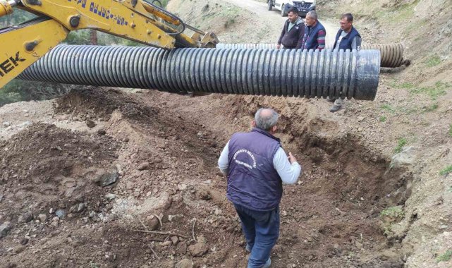 Burhaniye kırsal mahallelerinde çalışmalar devam ediyor