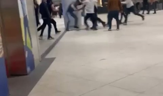 Bursa'da alışveriş merkezinde meydan muharebesi