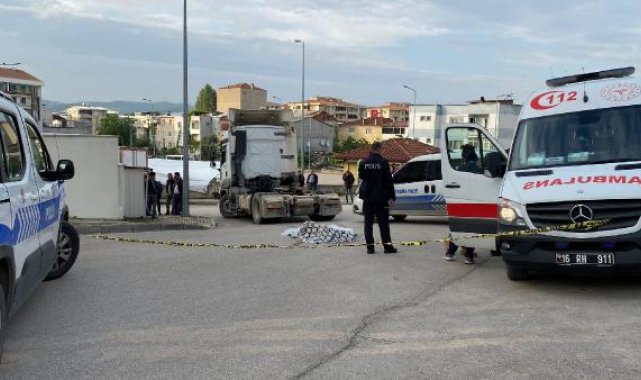 Bursa'da, TIR'ın çarptığı yaya öldü