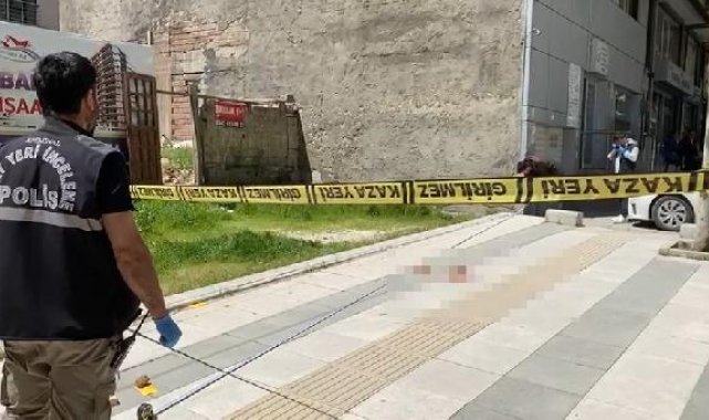 Caddede tartıştığı kişi tarafından bacağından vuruldu