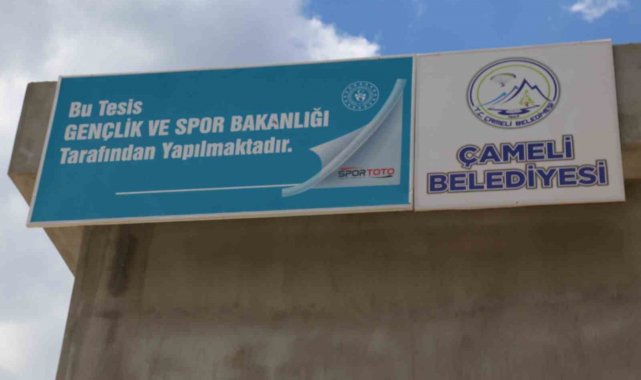 Çameli Gençlik Merkezi hızla yükseliyor