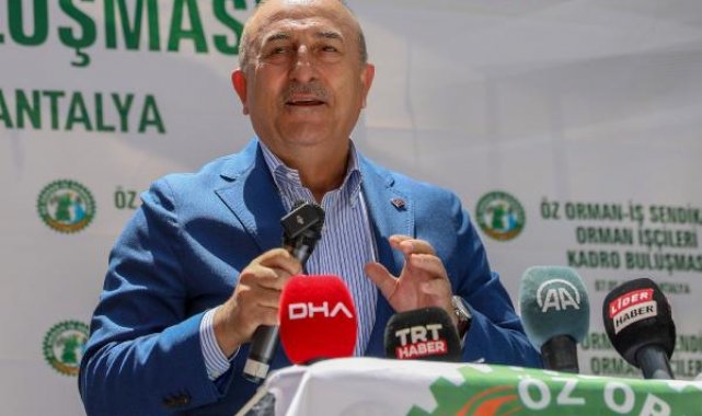 Çavuşoğlu: 2 oy için 'PKK'lılara, Öcalan'a, Demirtaş'a özgürlük' diyenlere, ders vermeye hazır mıyız