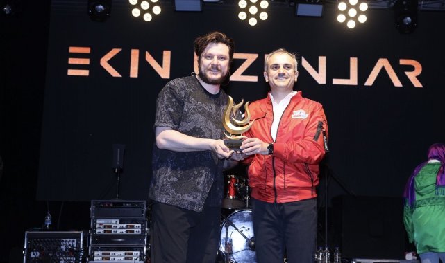 Çayırova'da Ekin Uzunlar fırtınası