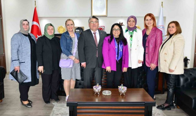Cumhurbaşkanı Başdanışmanı Saadet Oruç'tan Rektör Özölçer'e ziyaret