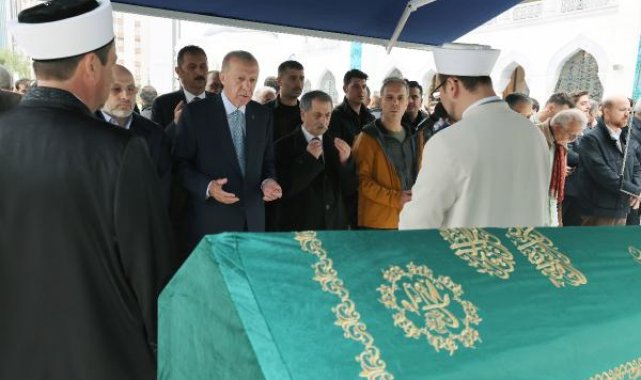 Cumhurbaşkanı Erdoğan Gazeteci Engin Ardıç'ın cenaze törenine katıldı