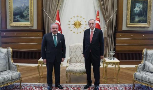 Cumhurbaşkanı Erdoğan Külliye'de liderler ile görüştü