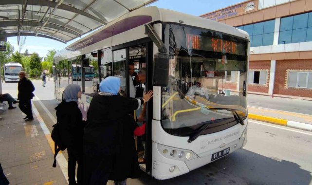 Depremzedeler için ücretsiz ulaşım 3 ay daha uzatıldı