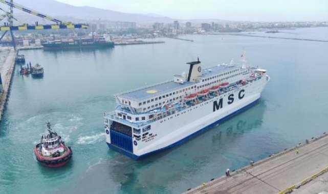 Depremzedelerin konakladığı 'MSC Aurelia' gemisi, görevini tamamladı