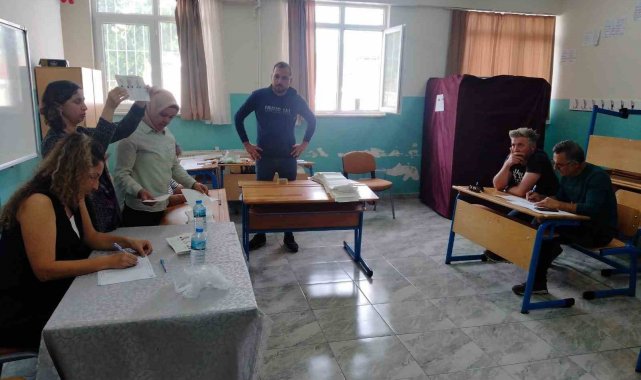Didim'de sandıktan Kılıçdaroğlu birinci çıktı