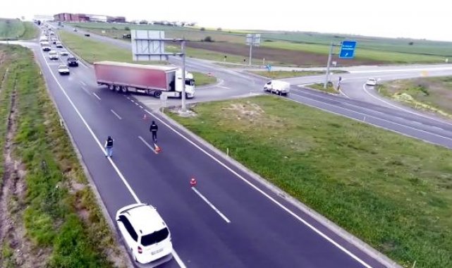 Dronla takip edilen TIR'da, 10 milyon liralık kaçak sigara ele geçirildi