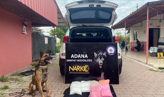 Durdurulan araçta 9 kilo metamfetamin, 50 bin sentetik hap ele geçirildi