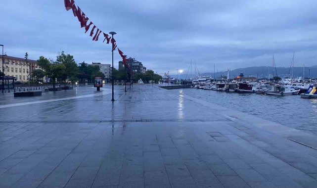 Eceabat açıklarında 4,2 büyüklüğünde deprem meydana geldi