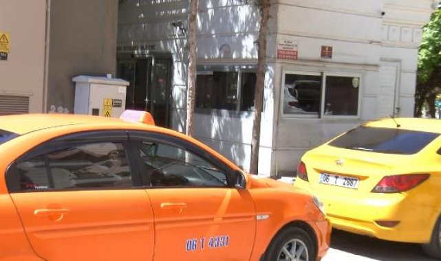 Engelli durak çalışanını 'taksi yok' diye darbetti